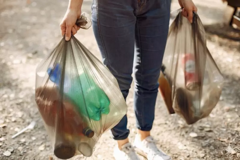 zdjęcie wyróżniające 520 mln opakowań w pół roku. System kaucyjny rośnie, ale wciąż ma problemy